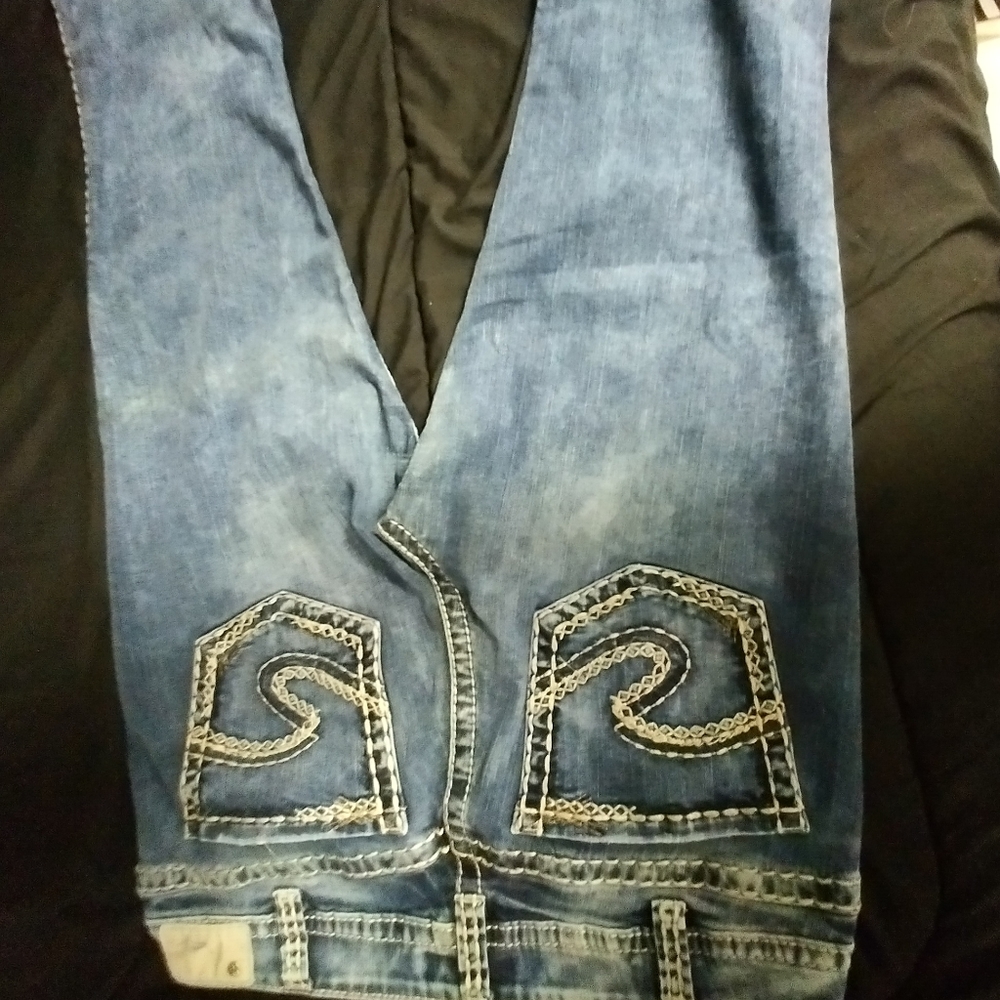 Capris - Picture 2 of 2